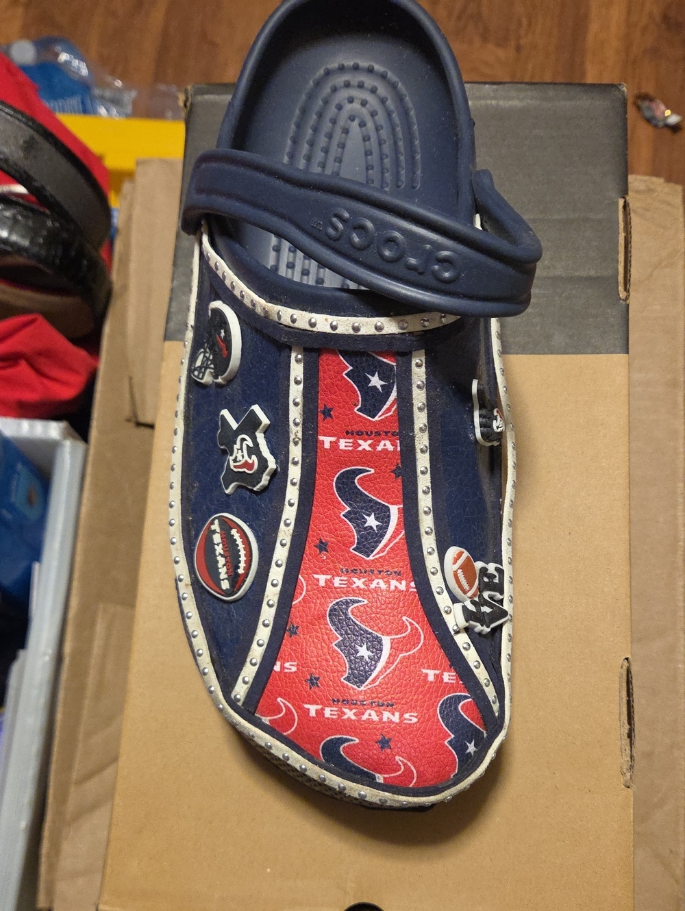 CROCS Mens Navy and Red Texans Themed Clog with Jibbitz